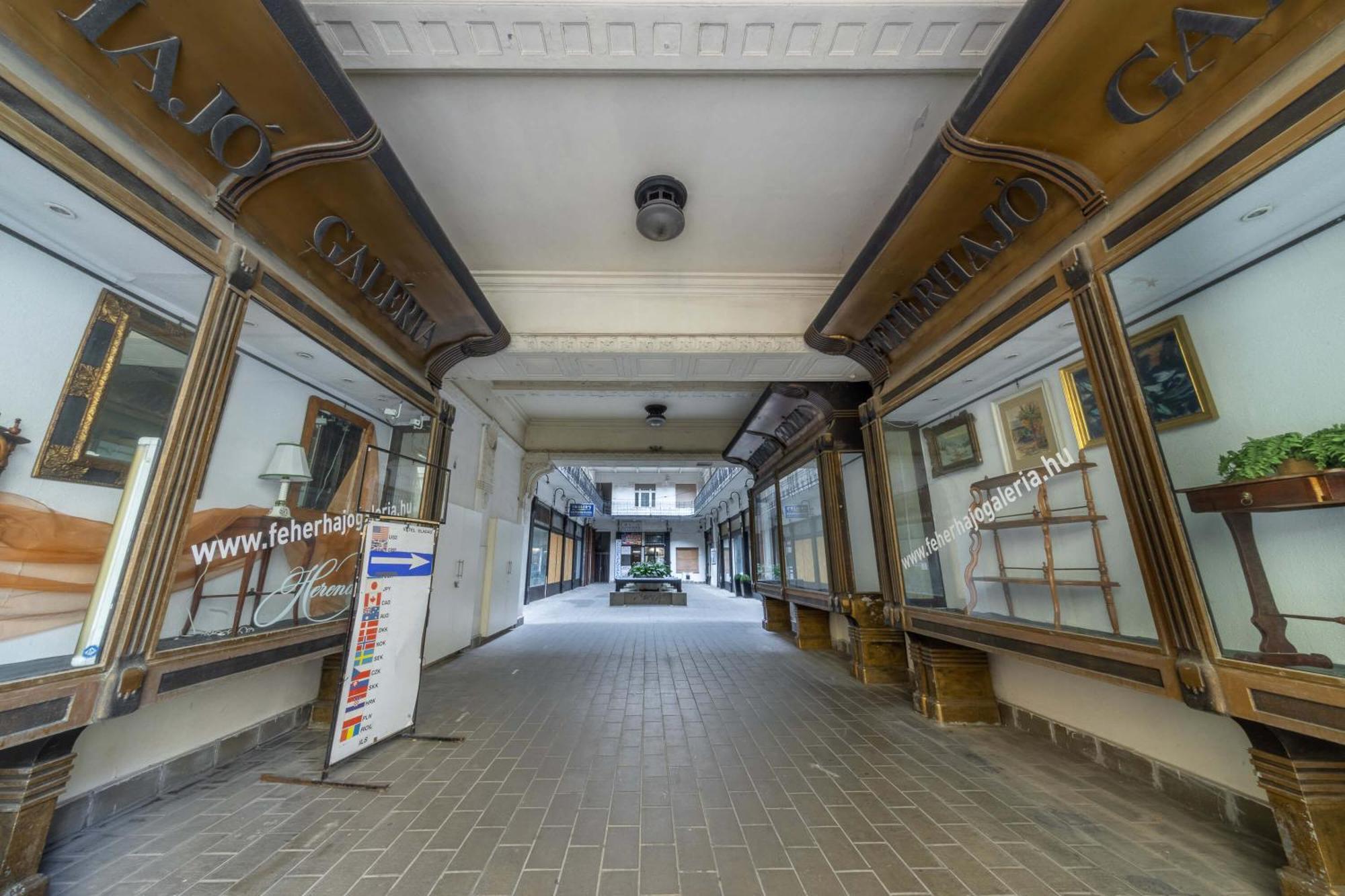 בודפשט Js Modern Downtown Studios-Self Check-In מראה חיצוני תמונה
